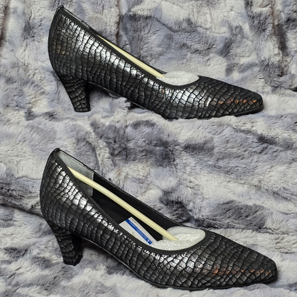 NWB Ros Hommerson Karat Silver‎ Croc Leathet Size 10 Narrow